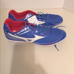 Mens Mizuno Track Shoes NWT Size 13